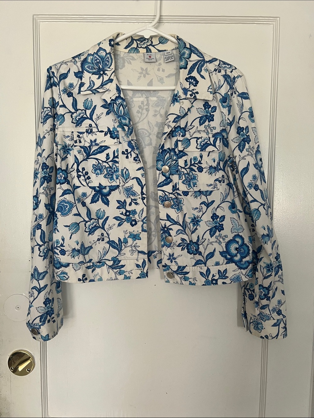 Women's Floral Button-Front Jacket - Blue on White petite 10